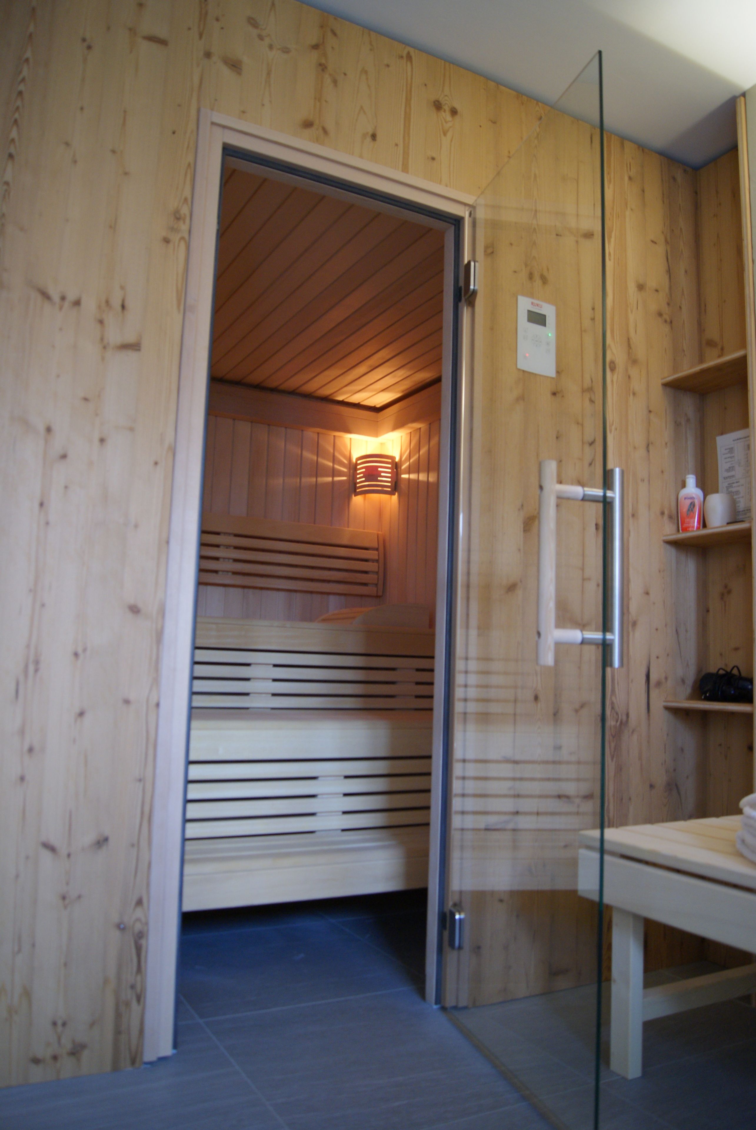 swedish massages, 1 treatment room, massages