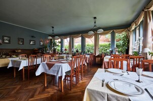 Se ofrece un desayuno bufé (20 PLN por persona)