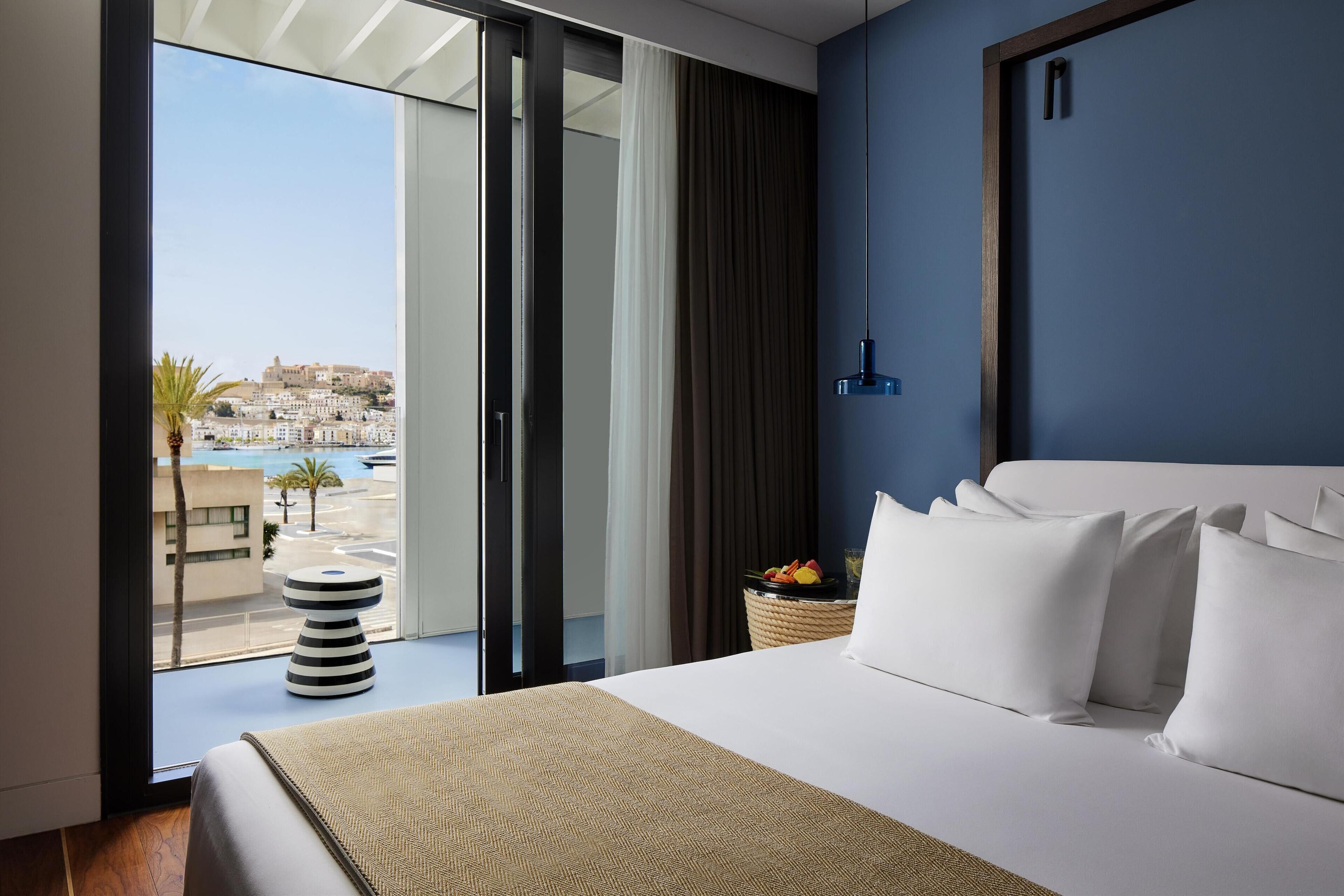 Quarto casal premium, terraço (View) | Frigobar, cofres nos quartos, escrivaninha, cortinas blackout