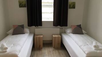 Standard Twin Room, Shared Bathroom