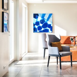 Sala de estar en el lobby