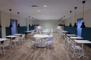 Dining - Milk Factory (Höfn)