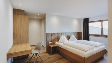 ๋๋ญ์ค๋ฃธ | ๊ฐ์ค ๋ด ๊ธ๊ณ , ์ฑ
์, ๋ฐฉ์ ์ค๋น, ๋ฌด๋ฃ WiFi