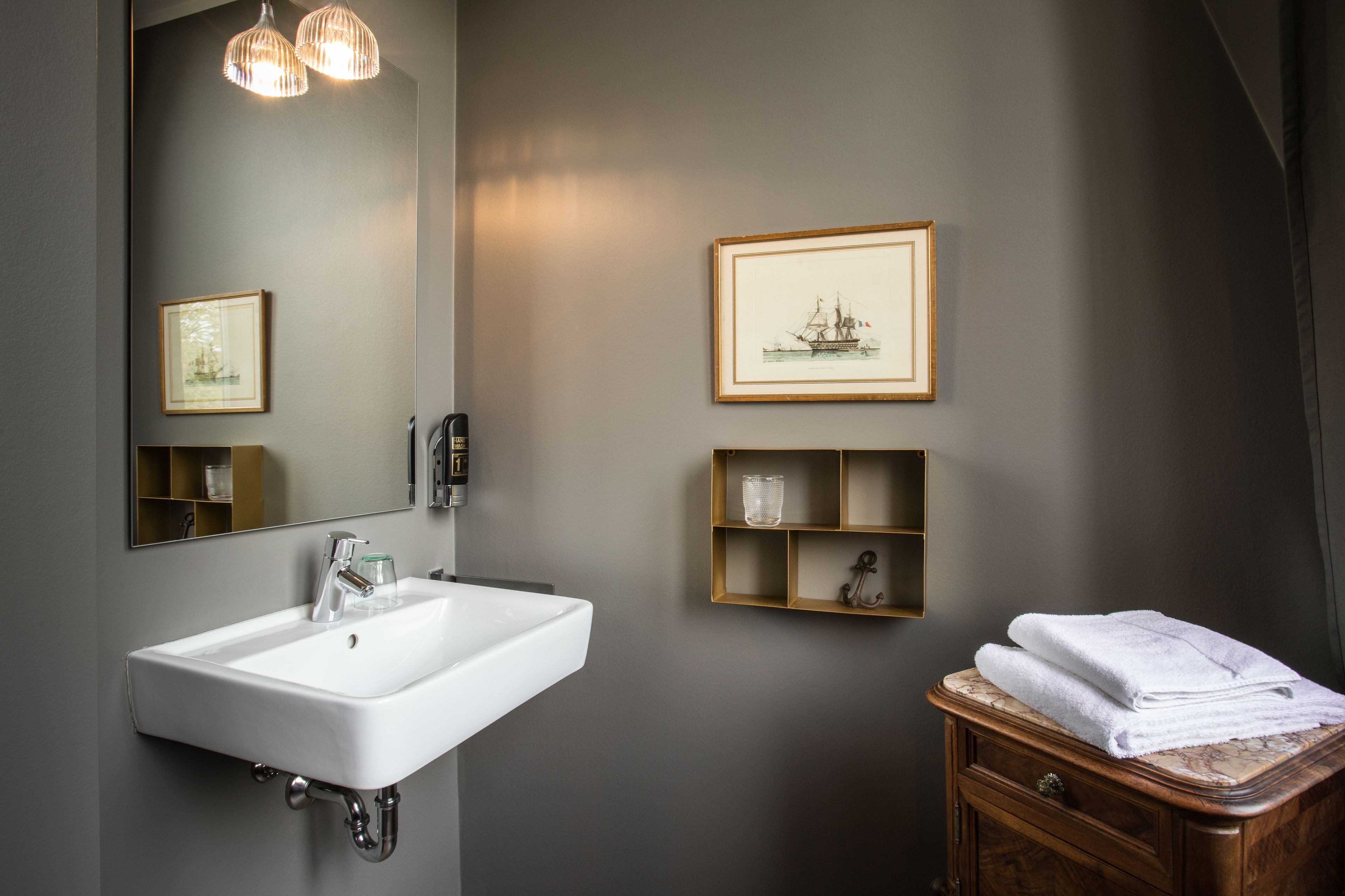 single room | bathroom sink