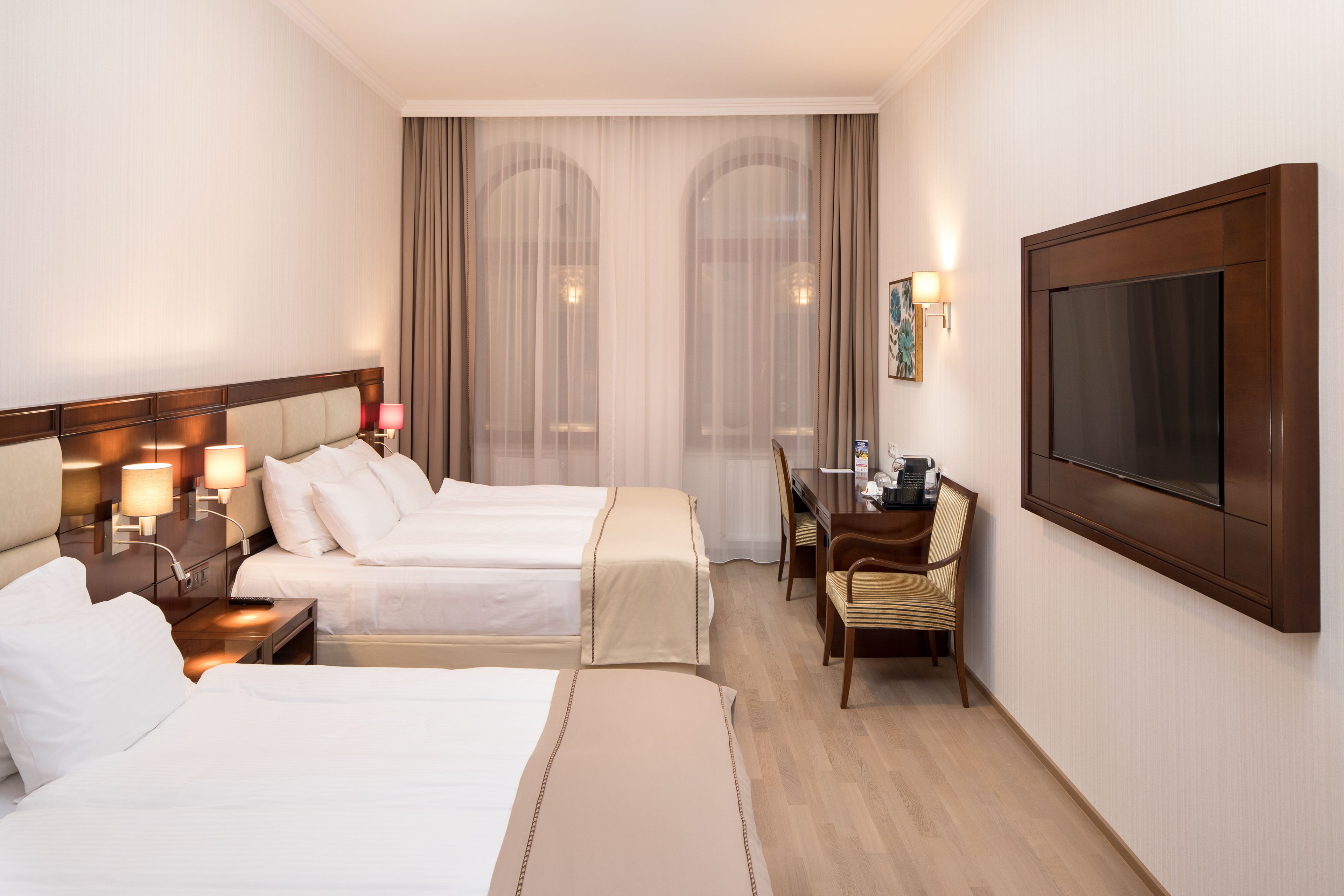 grand deluxe room | memory-foam beds, minibar, in-room safe, desk