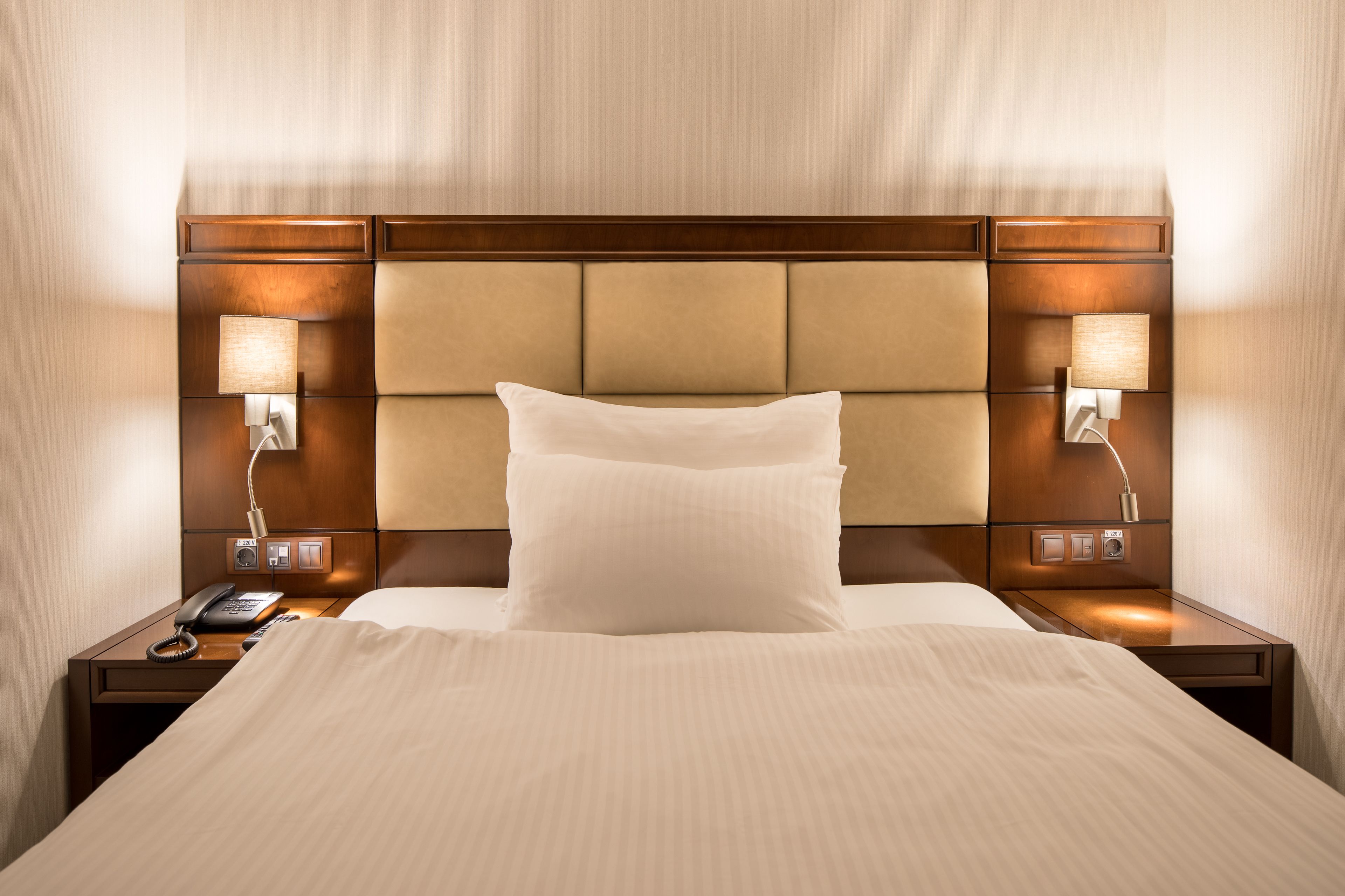 superior single - single use  | memory-foam beds, minibar, in-room safe, desk