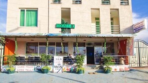 Property entrance - Dream View Guesthouse (Addis Ababa)