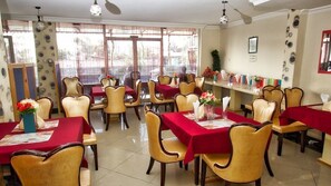 Free daily continental breakfast  - Dream View Guesthouse (Addis Ababa)