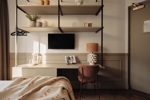 Double Room (Nightlife experience room) | Egyptian cotton sheets, premium bedding, in-room safe, blackout drapes - Adam Downtown (Amsterdam)
