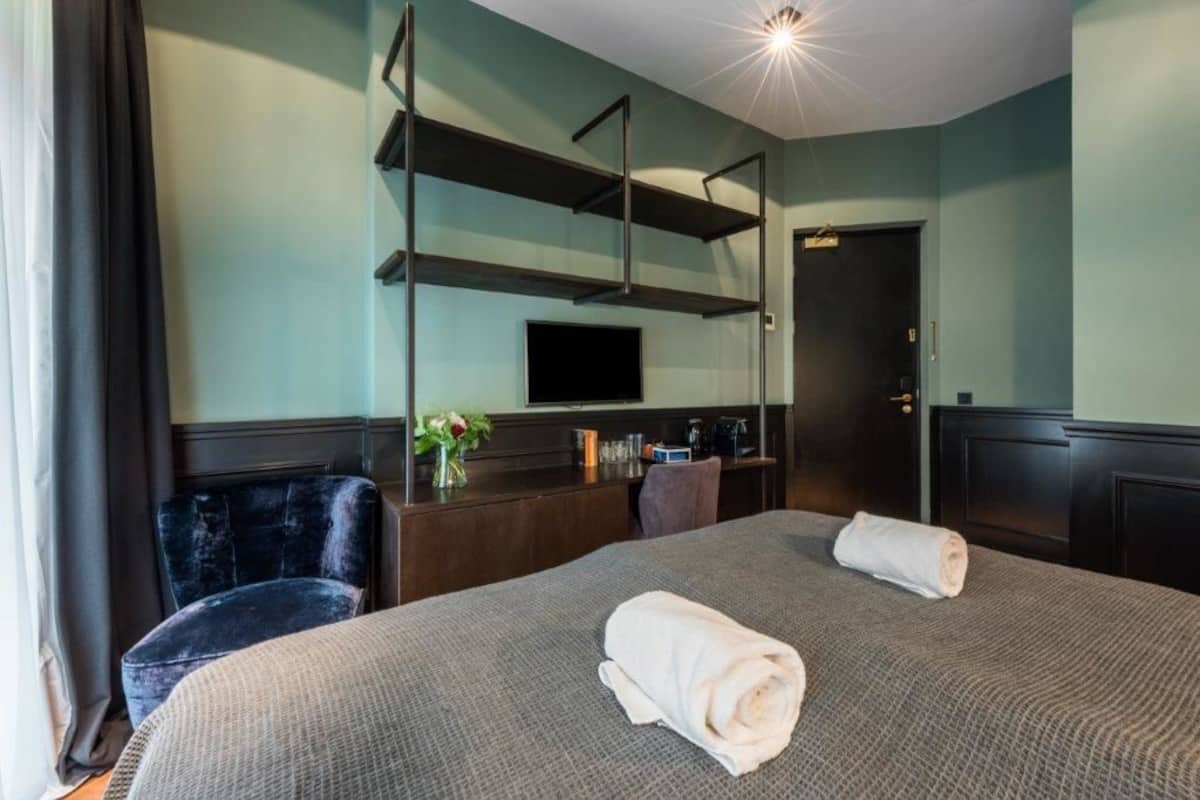 City Double Room (Nightlife experience room)