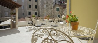 Aspalathos Residence