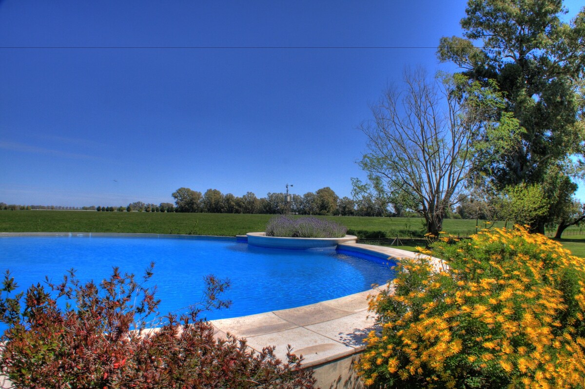2 piscinas al aire libre