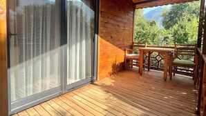 Trehytte – standard, flere senger | Terrasse/patio