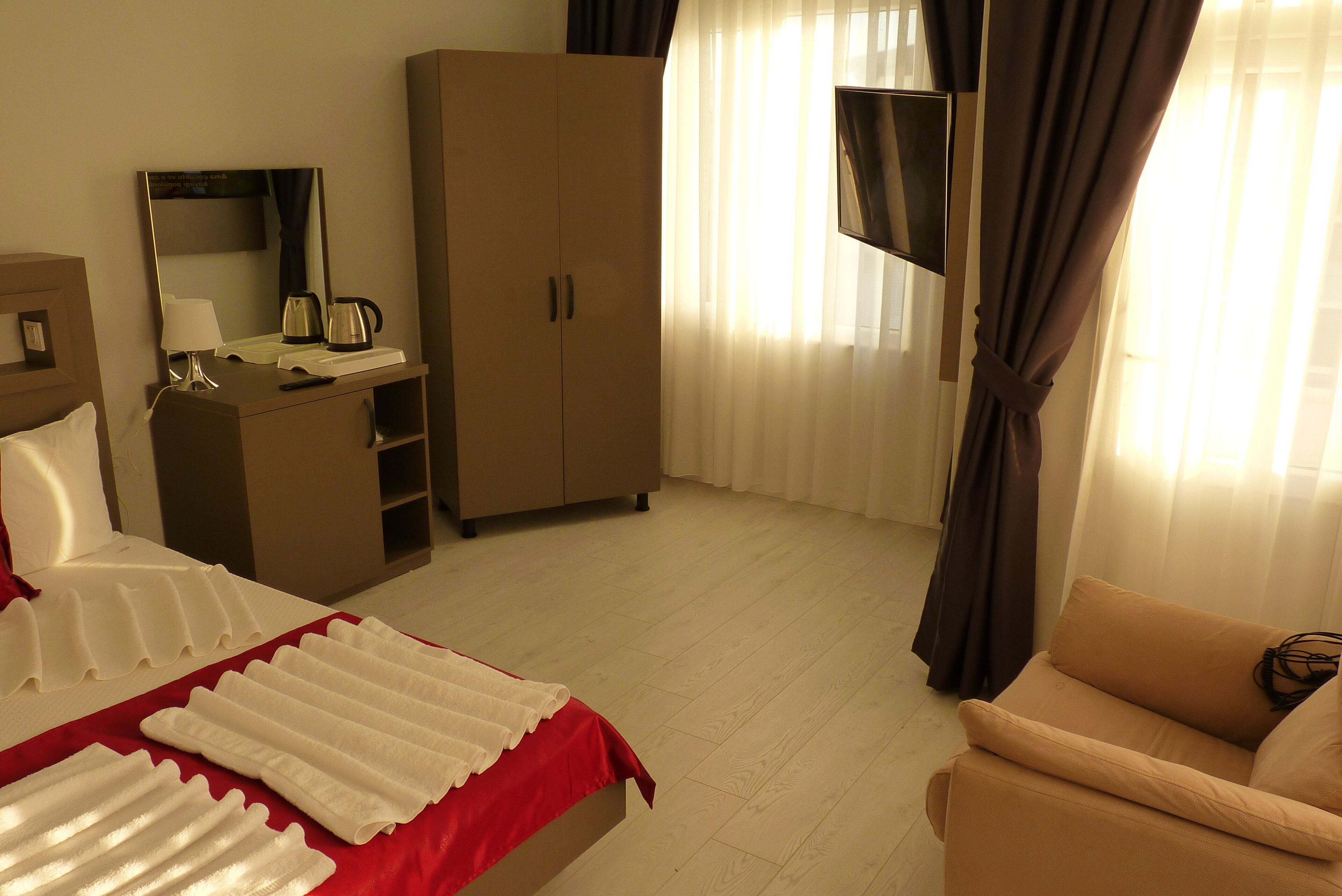 standard double room | minibar, soundproofing, iron/ironing board, free wifi