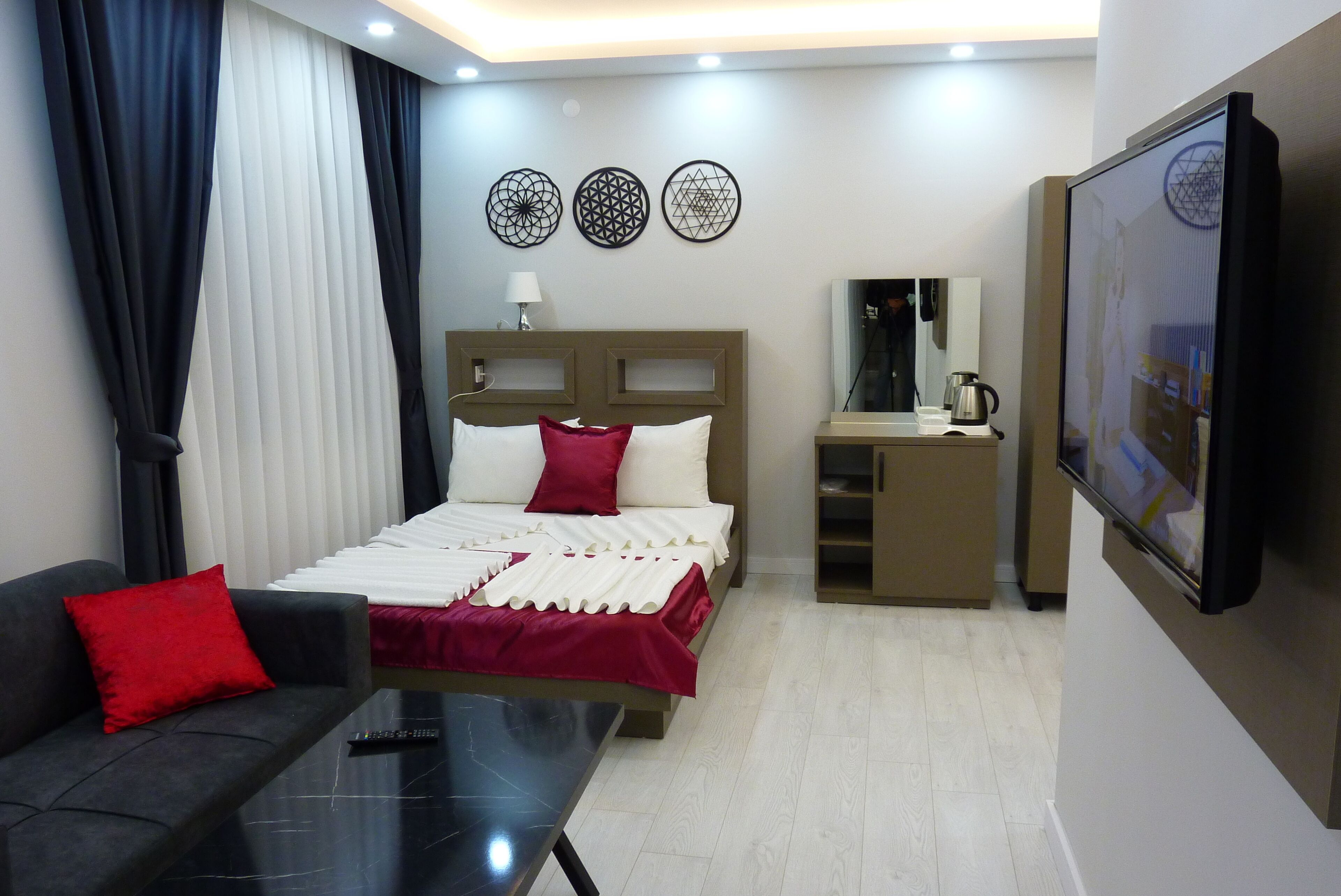 standard double room | minibar, soundproofing, iron/ironing board, free wifi