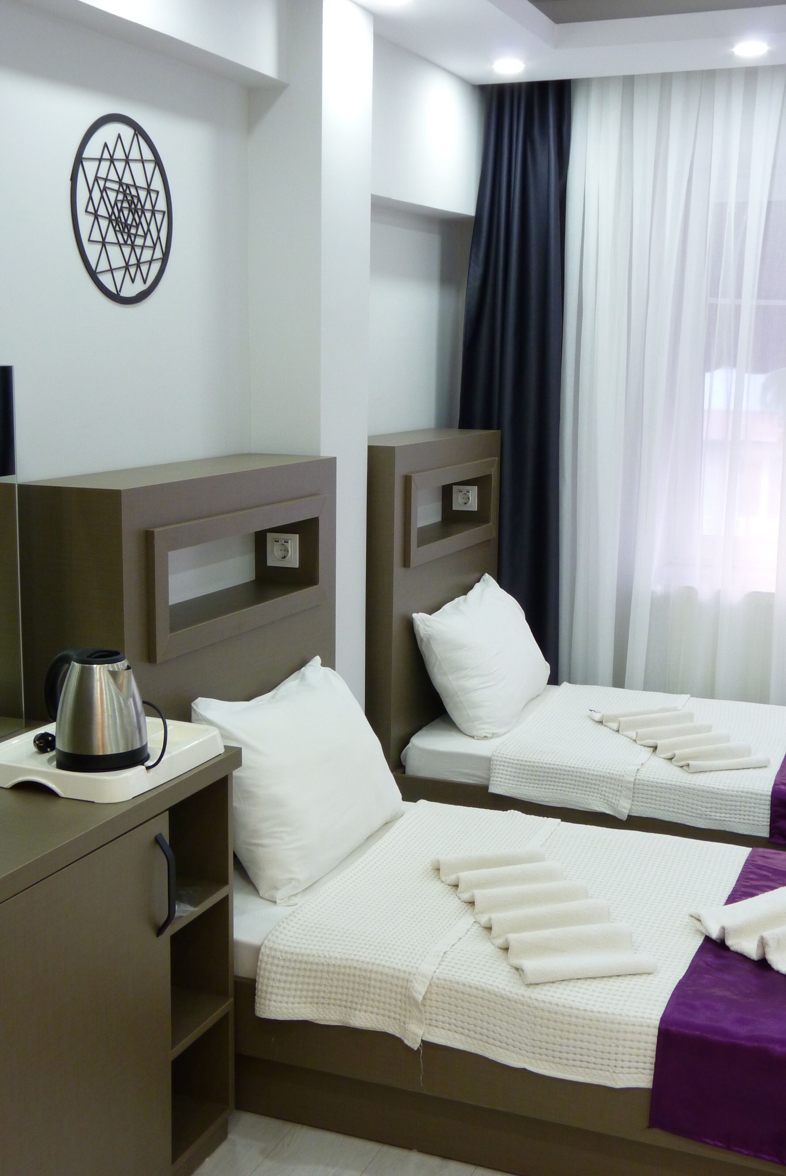 standard double room | minibar, soundproofing, iron/ironing board, free wifi