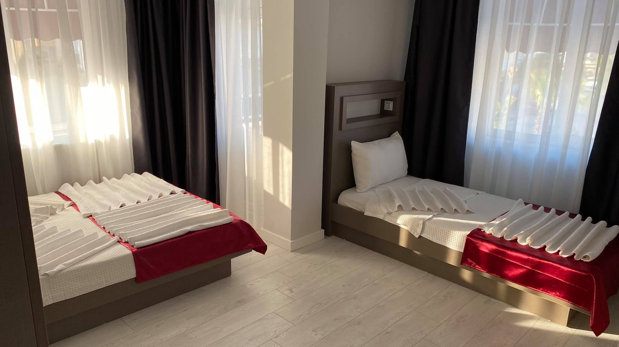 standard triple room | minibar, soundproofing, iron/ironing board, free wifi