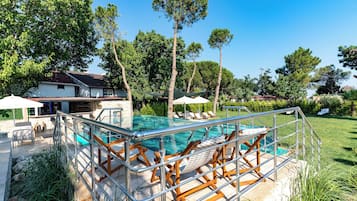 Suite familiar | Vista al jardín