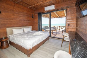 Two Bedroom Apartment Oceanfront | Premium bedding, in-room safe, bed sheets - Spirit Holbox (Isla Holbox)