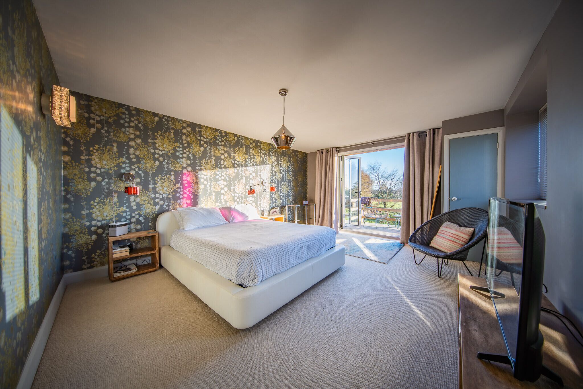 ห้องดีลักซ์ดับเบิล, ห้องน้ำในตัว, วิวแม่น้ำ (Room 3)