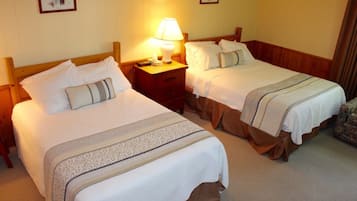 Standard Room | Iron/ironing board, bed sheets, wheelchair access