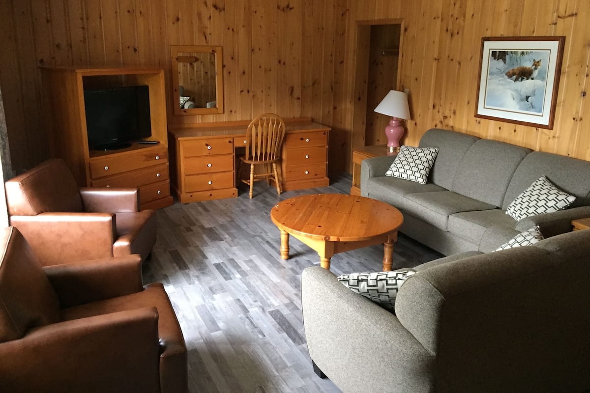 Suite Tradition, 1 chambre, vue lac | Salle de séjour