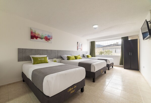 Fer et planche à repasser, Wi-Fi gratuit, draps fournis