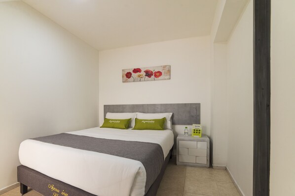 Fer et planche à repasser, accès au Wi-Fi (inclus), literie fournie