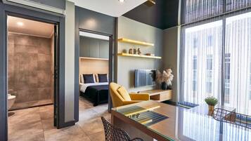 Standard Apartment | Premium bedding, minibar, desk, soundproofing