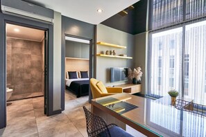 Departamento estándar | Ropa de cama de alta calidad, minibar, escritorio y insonorización 