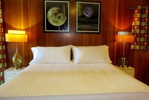 Room, Private Bathroom (The Apollo) | Egyptian cotton sheets, desk, iron/ironing board, free WiFi