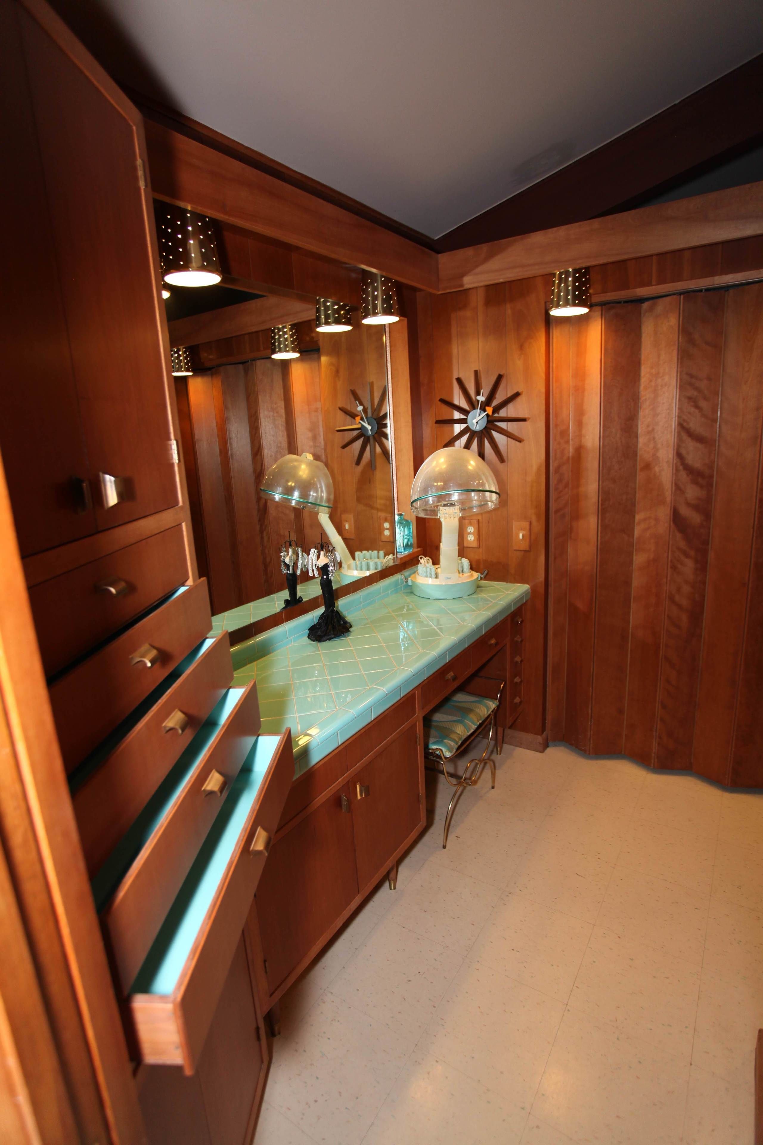 Suite, Private Bathroom (The Sinatra Suite) | Bathroom | Combined shower/tub, designer toiletries, hair dryer, towels