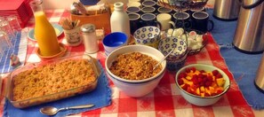 Free daily continental breakfast 