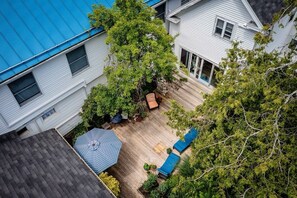 Terrace/patio - The Towne Motel (Camden)