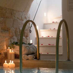 Sauna, hot tub, body treatments, massages - S'Hotelet d'es Born - Suites & SPA (Ciutadella de Menorca)