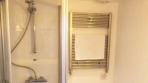 Unclassified image, 2 of 6, button - Dor Ka Joy Holiday Cottage Sleeps 8 (Kingsbridge)