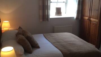 2 bedrooms, desk, free WiFi