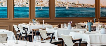 Corpo Santo Lisbon Historical Hotel