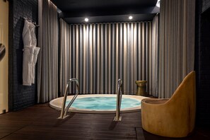 Salas de tratamiento para parejas, un sauna, baño turco, masajes