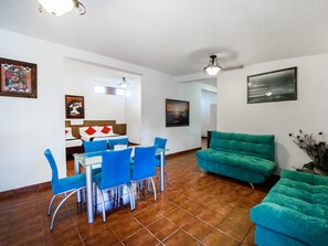 Master Suite two rooms | In-room dining - (Cadereyta de Montes)