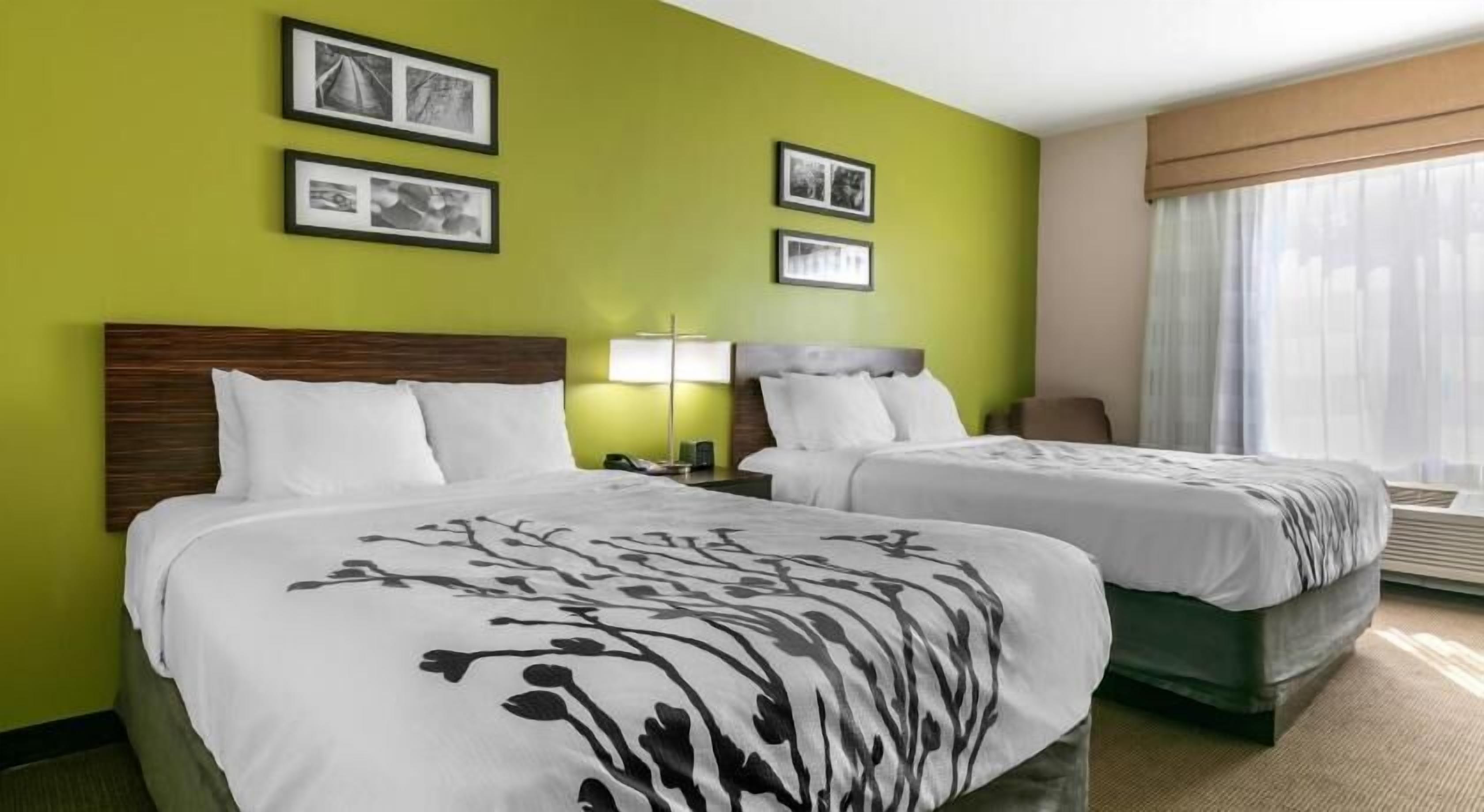 In-room safe, desk, soundproofing, iron/ironing board