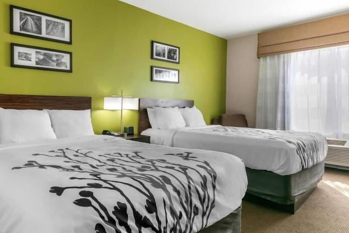 In-room safe, desk, soundproofing, iron/ironing board