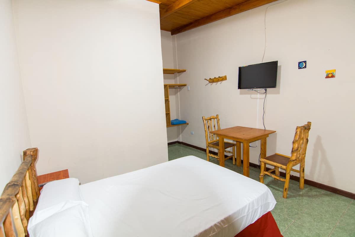 Iron/ironing board, rollaway beds, free WiFi, bed sheets