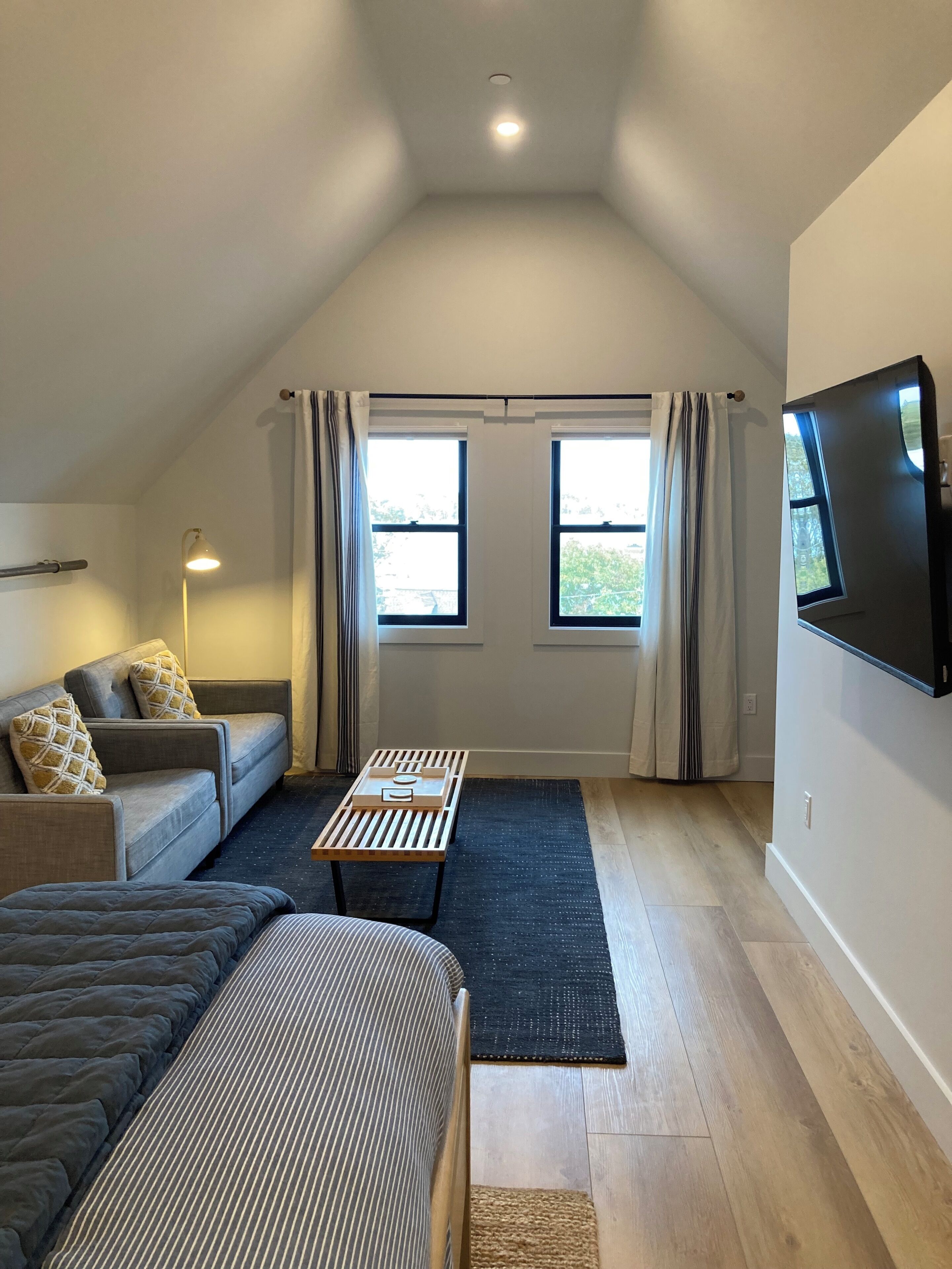 Premium-Apartment, 1 Schlafzimmer, Küche, Hafenblick | Hochwertige Bettwaren, Pillowtop-Betten, individuell dekoriert