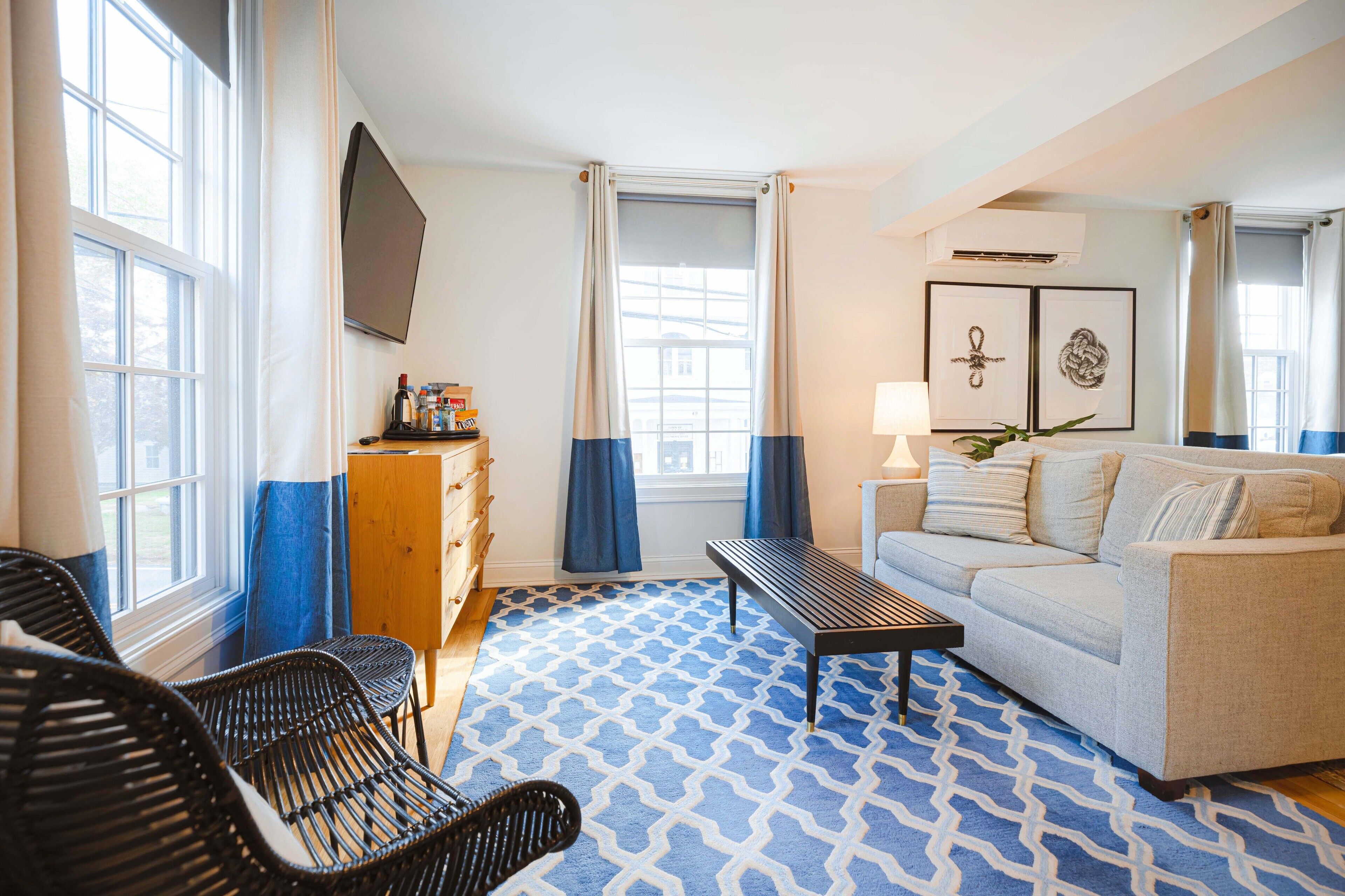 Superior Apartment, 1 King Bed, Kitchen | Living area | Heated floors