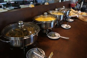 Petit déjeuner buffet compris tous les jours