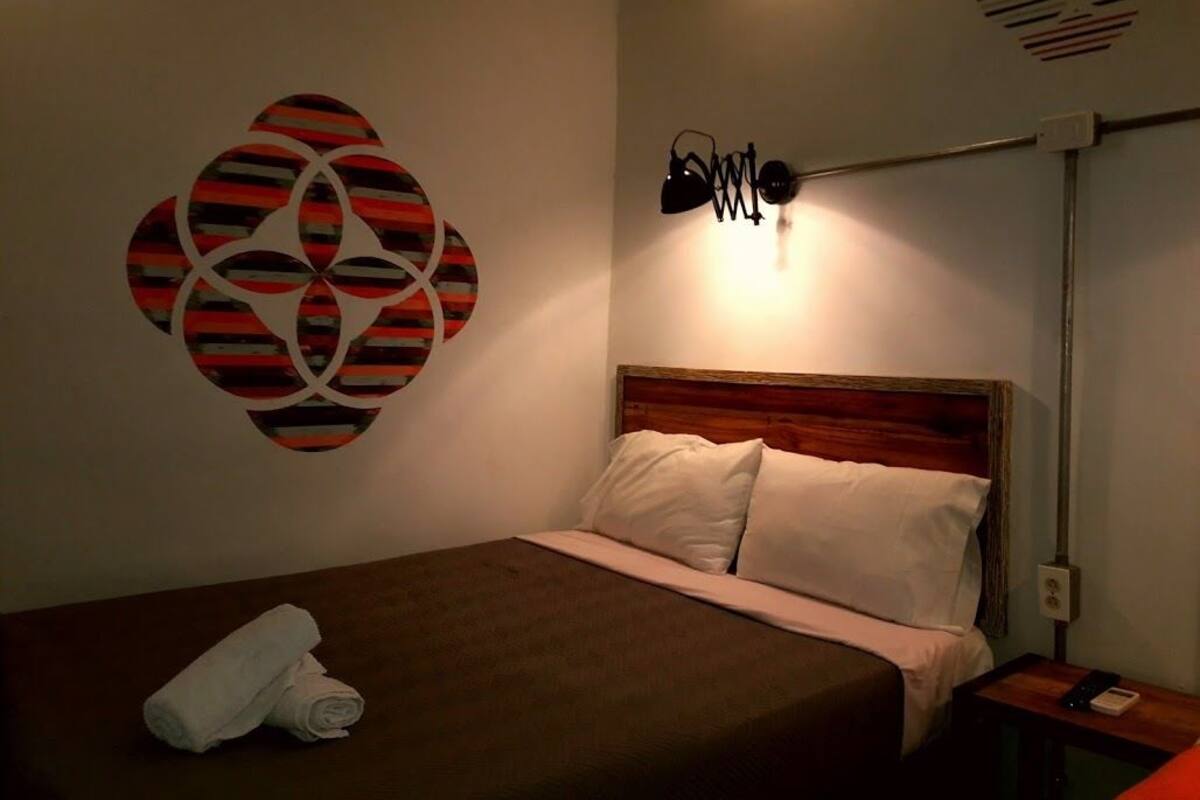 In-room safe, iron/ironing board, free WiFi, bed sheets