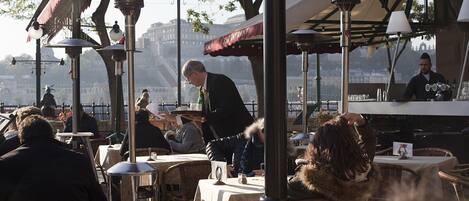 Restaurante al aire libre