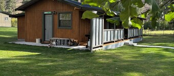 Whispering Moose located for great hikes, Missoula breweries and coffee shops.