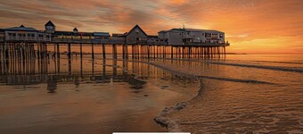 Crashing surf, steps to the sand, Pier BEST CONDO IN OLD ORCHARD BEACH